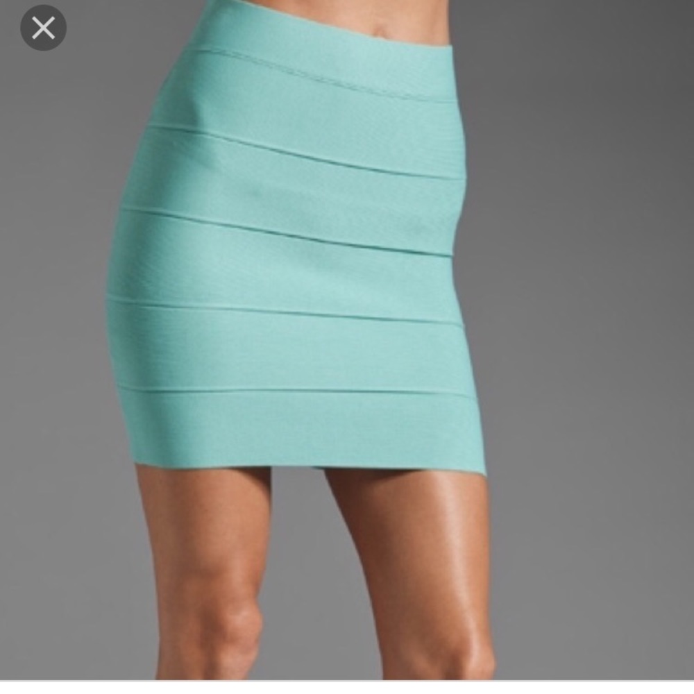 BCBG Maxazaria Bandage Skirt in Mint